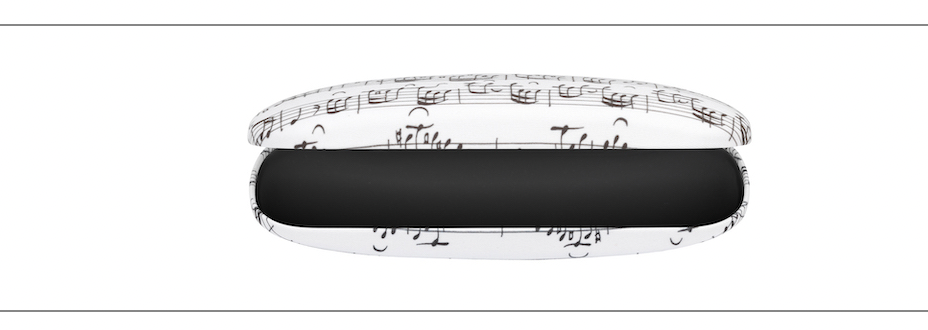 Glasses case White with black manuscript